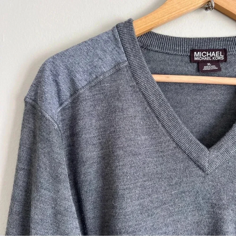 Michael Kors V-Neck Sweater Size XL